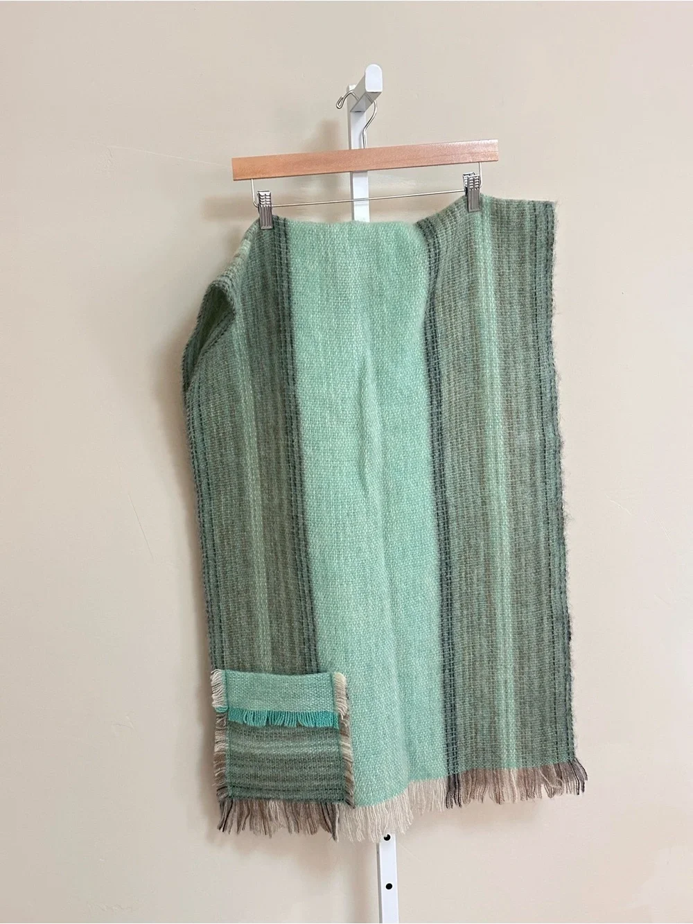 Ateljé Carding Bjursås Handwoven Mohair Blend Fringe Scarf Shawl Mint Green 64”